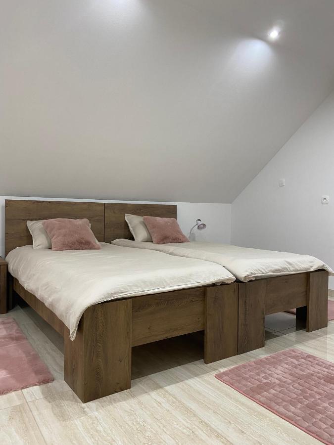 Apartma Azurre Postojna Buitenkant foto